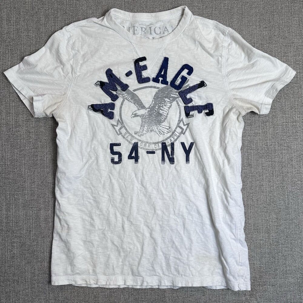 American Eagle New York 54-NY Athletic Fit Men M White T shirt Fuzzy lettering